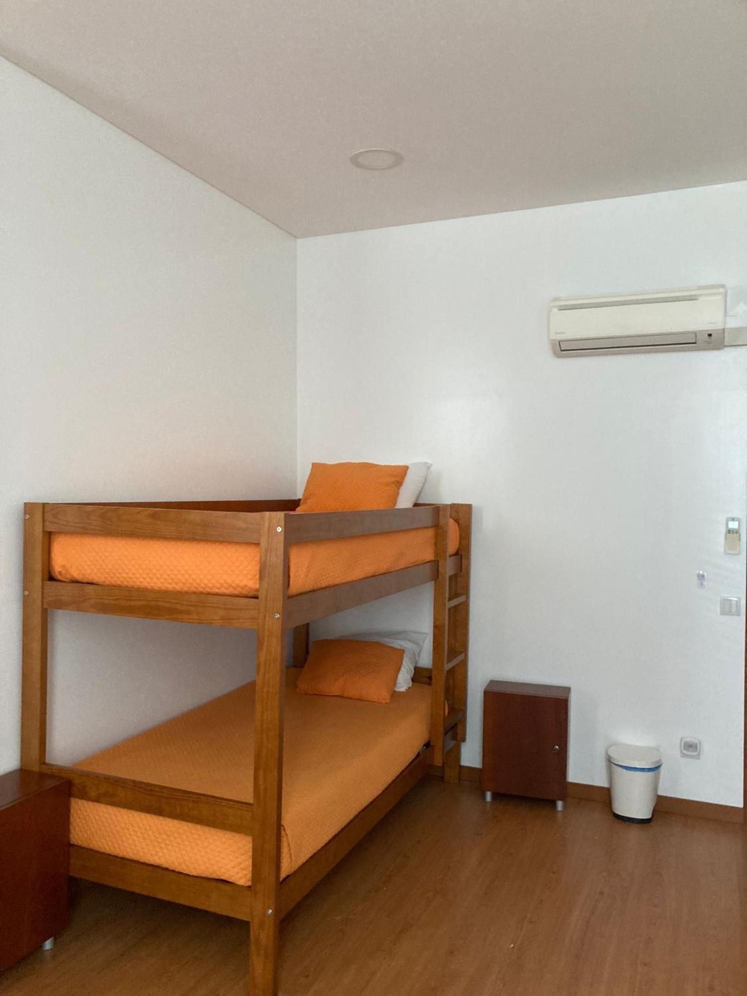 Russo'S Hostel Сетубал Экстерьер фото
